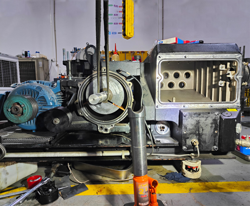 德國(guó)萊寶SV630BF油式單級(jí)璇片泵維修